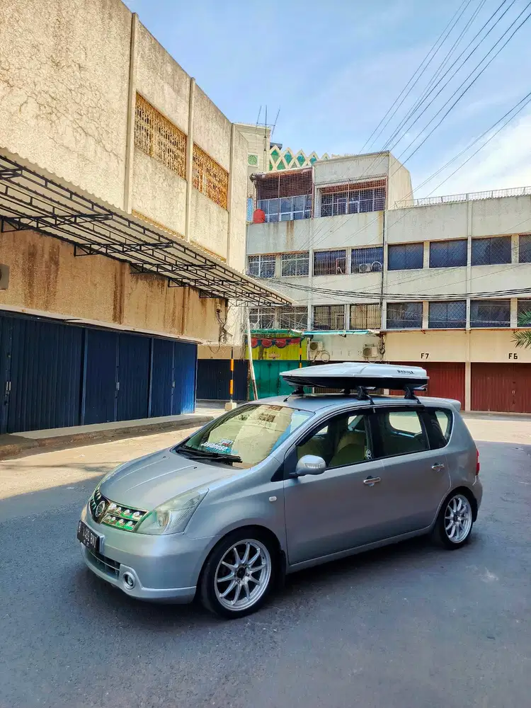 Nissan Livina 2009 Bensin