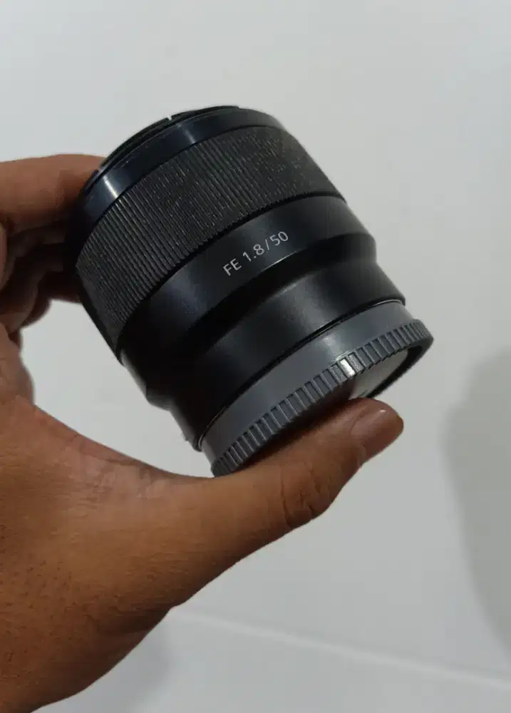 Lensa Sony fe 50mm