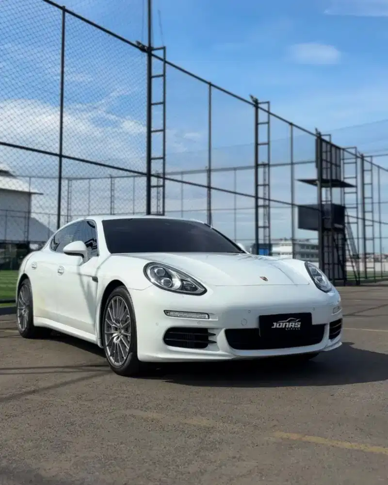 Porsche Panamera 2014 Bensin