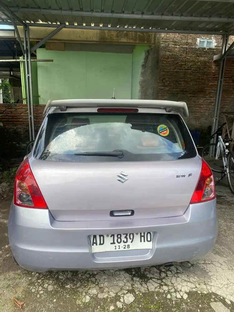 Dijual Suzuki Swift ST 2008 mt