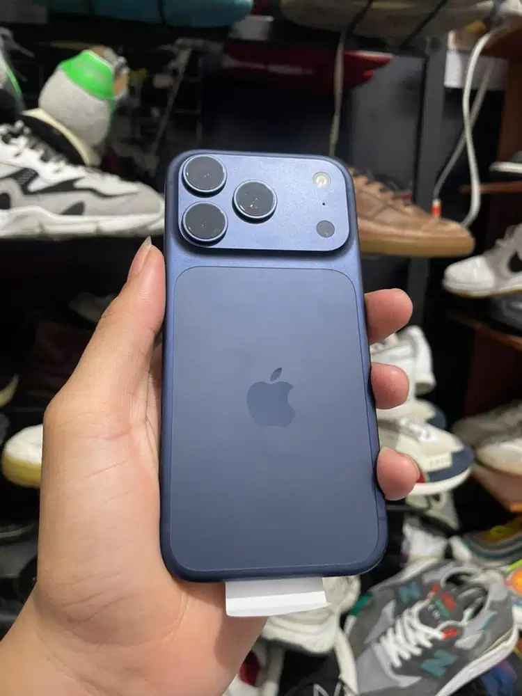 Iphone 17 pro 512gb inter Esim only, baru buka box belum aktivasi