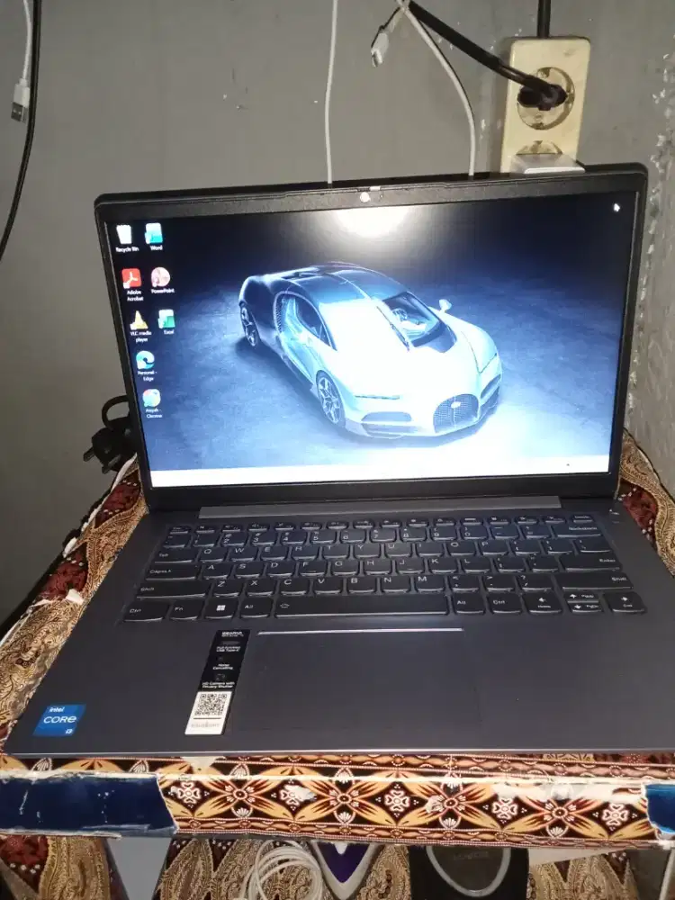 Lenovo Ideapad slim 14IAU7 Core i3