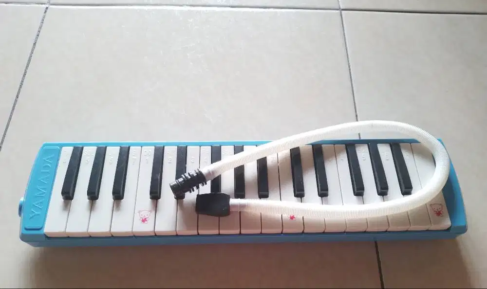 Alat Musik Pianika Yamada