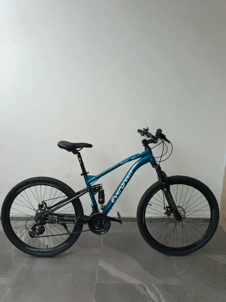 Sepeda gunung evergreen fullsus 27.5