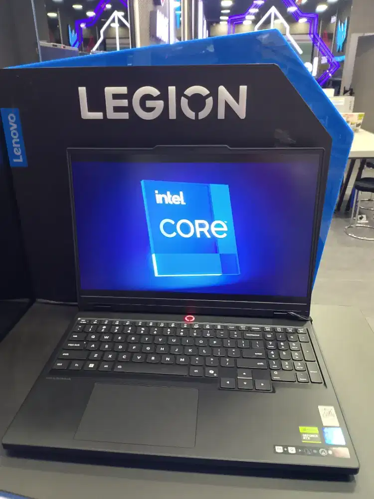 Laptop LENOVO LEGION