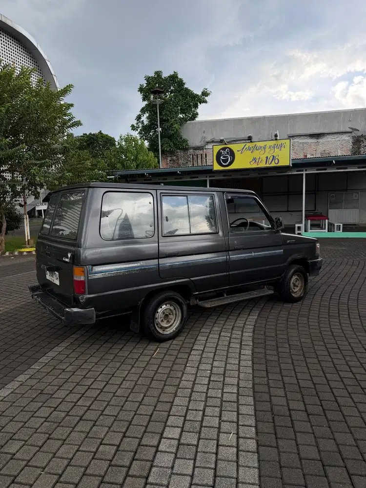 Toyota Kijang 1993 Bensin