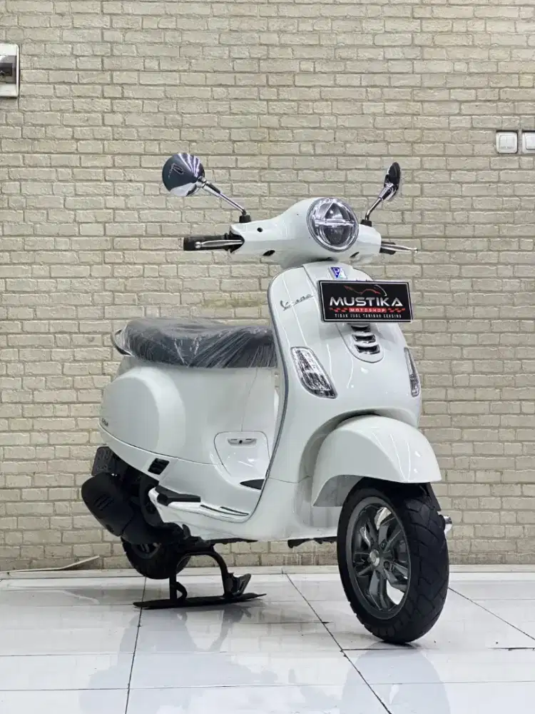 Warna favorit Gen-Z Vespa Lx125 2024