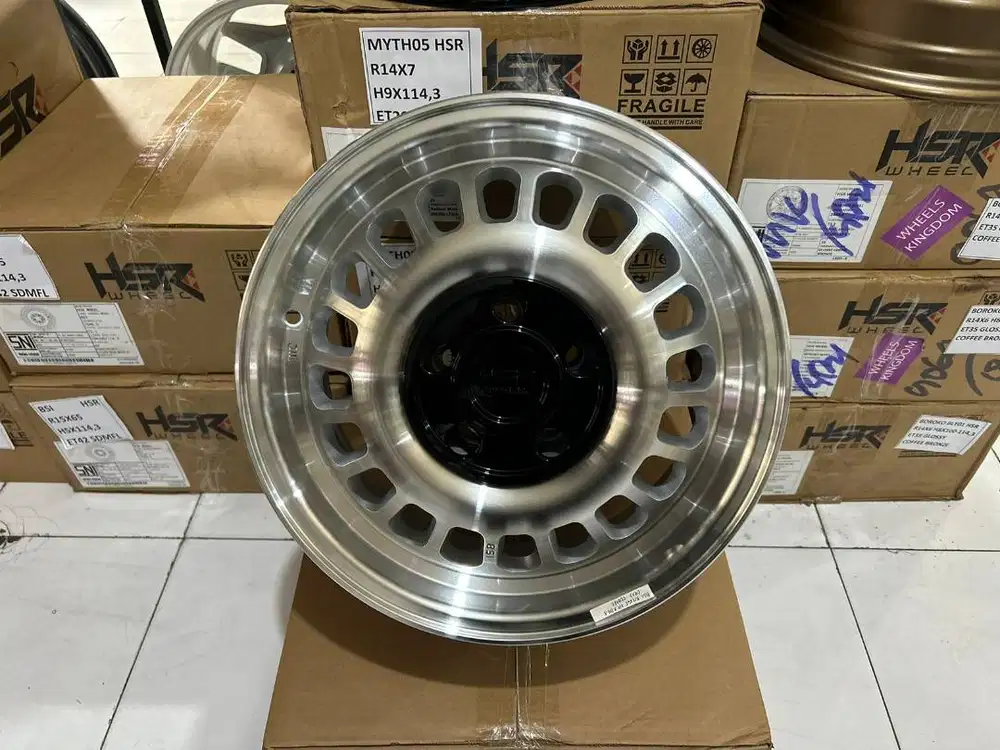 Velg mobil ring 15 HSR BSI r15 5x114 Granmax Luxio Ertiga