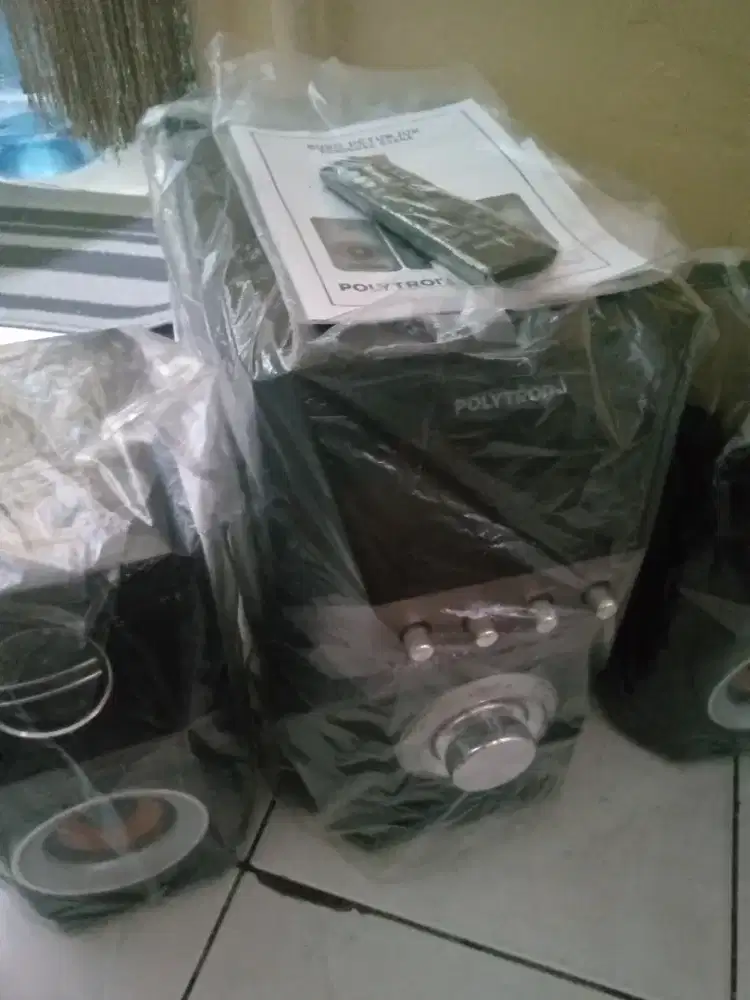 Spker polytron blotot 140 rms suara gelegarr