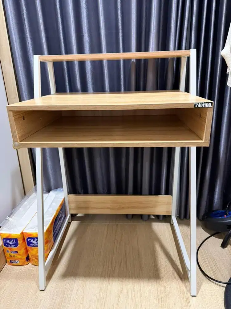 Meja Kerja Informasi