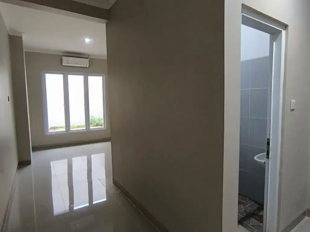 Fdeb. Disewakan Rumah di Roseville Deltamas