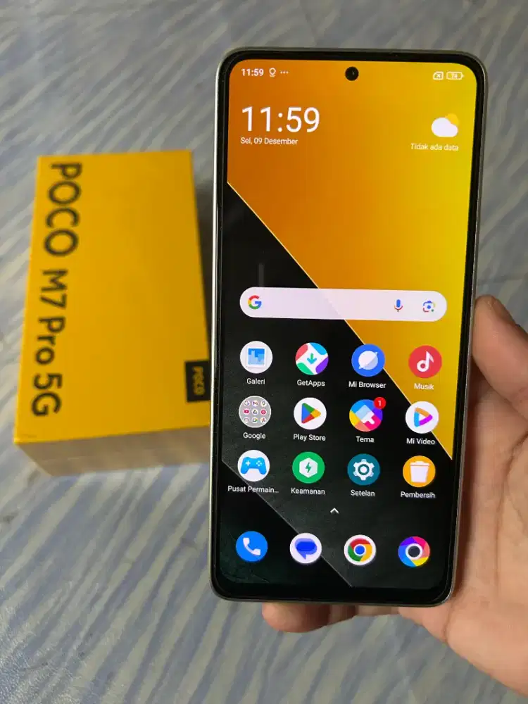 POCO M7 PRO 5G RAM 8+8/256 MULUS SEGEL NO MINUS