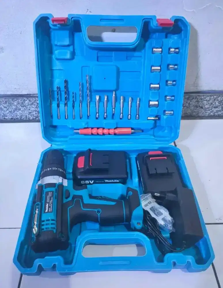 Bor makita ( ready banyak)