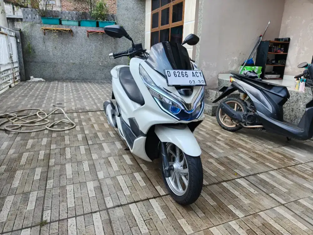 Honda PCX CBS 2020 White