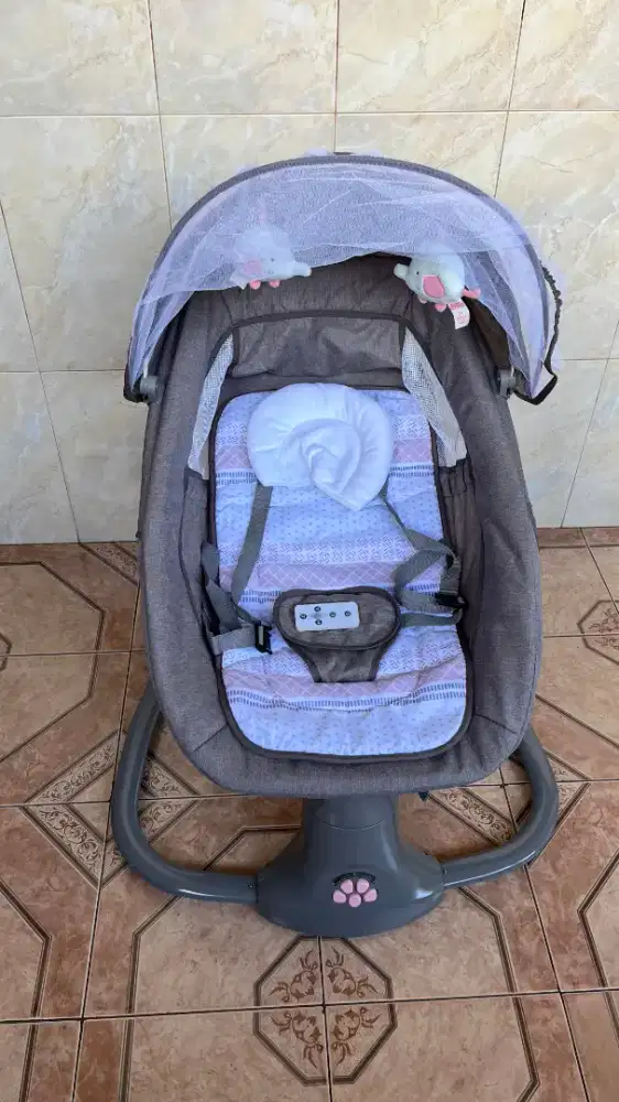 Ayunan bayi otomatis