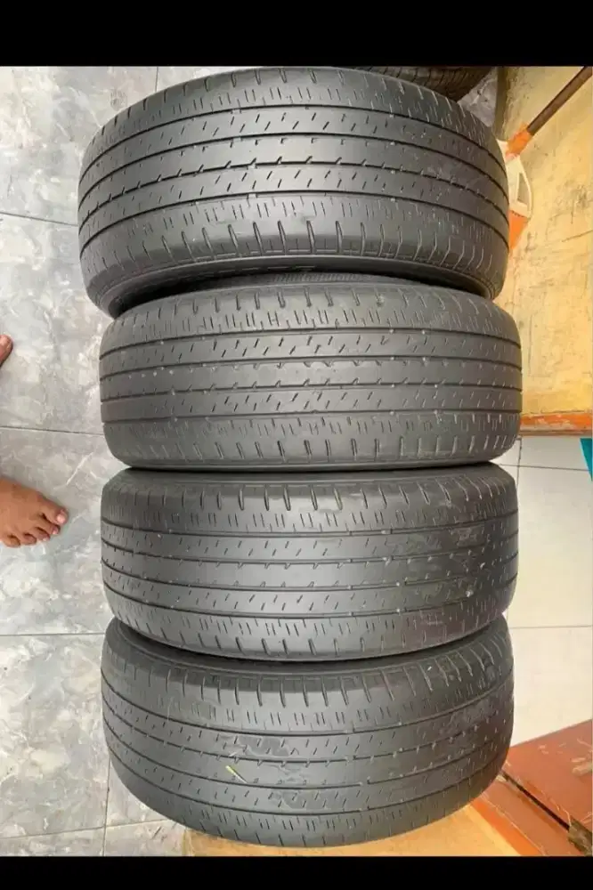 Ban bekas HRV 215 55 Ring 17