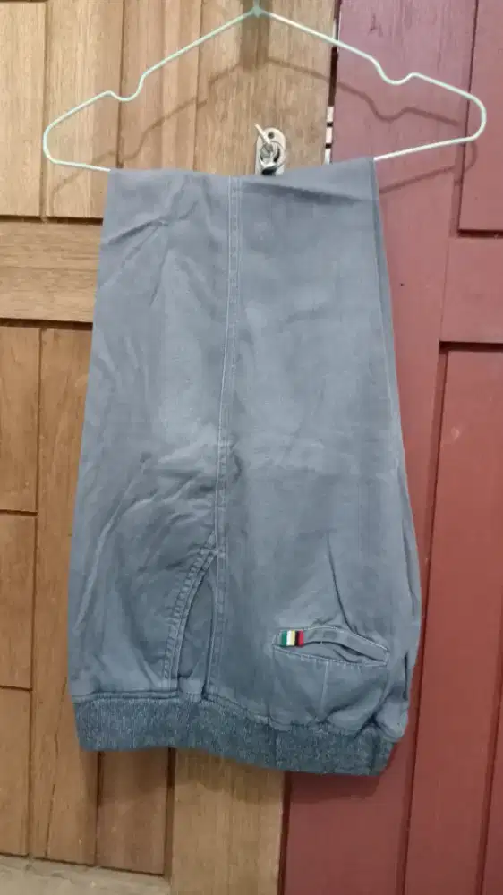 Preloved Celana Pria