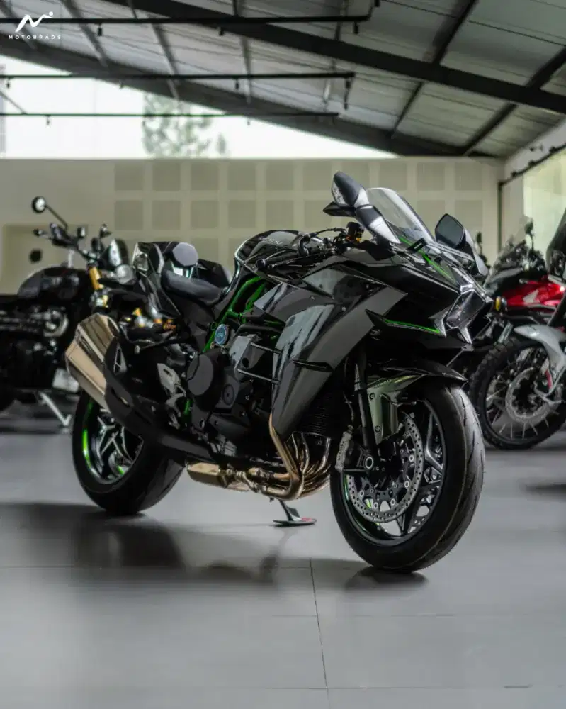 Kawasaki Ninja H2 Mirror Coated Spark Black 2023 Brand New