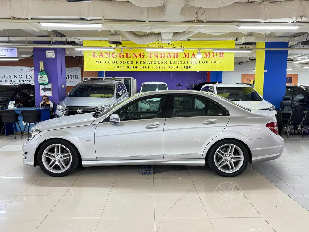 Mercedes-Benz C250 2012 Bensin