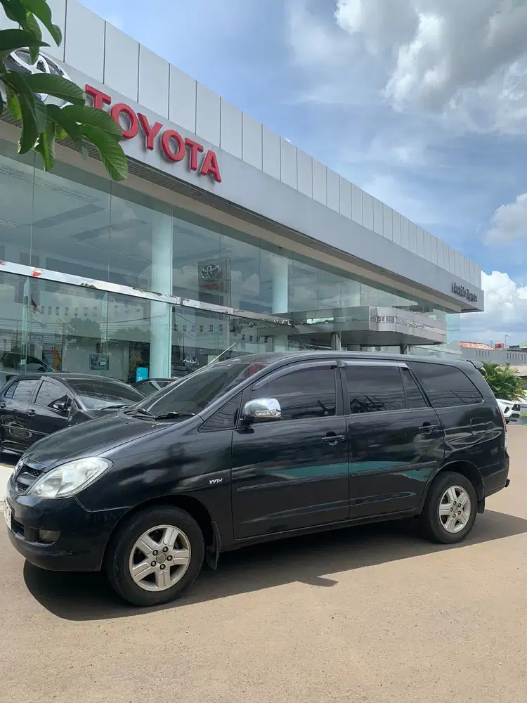 Toyota Kijang Innova 2007 Bensin