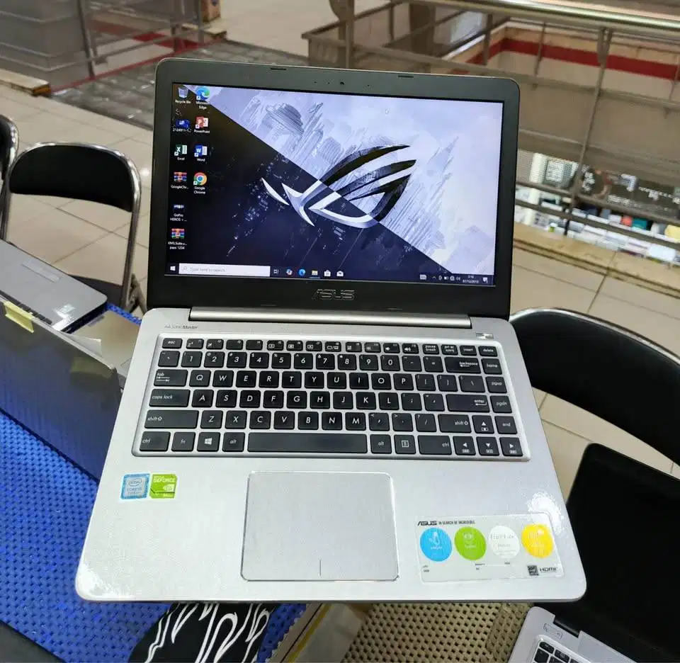 Asus Core i5 Double VGA SSD Dijamin Ngebut Editing Desain Gaming