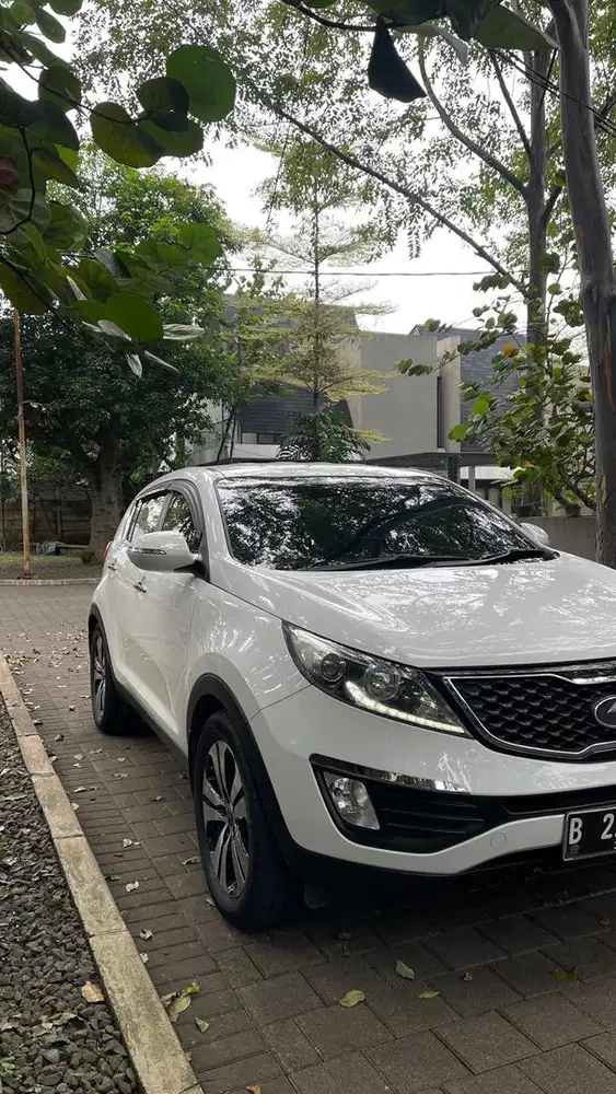 KIA Sportage SE A/T Bensin White (service record KIA)