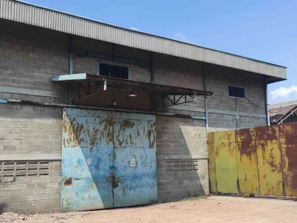 Gudang Siap Pakai Di Raya Bambe