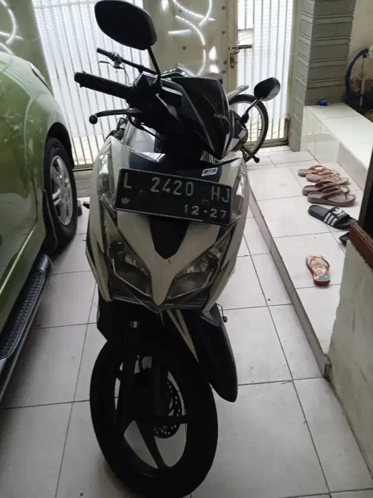 Di jual vario125..srt STNK dan BPKB lengkap hidup
