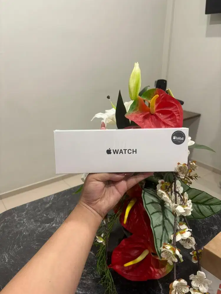 APPLE WATCH SE GEN 3 BRAND NEW