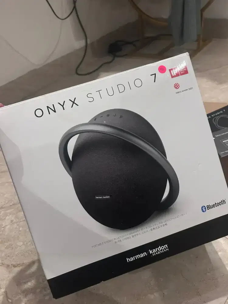 Harman Kardon onyx 7 - like new full set