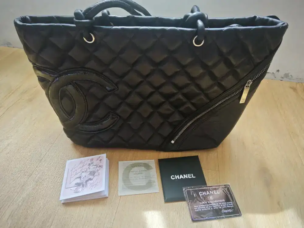 Tas Chanel Ball Thrifting