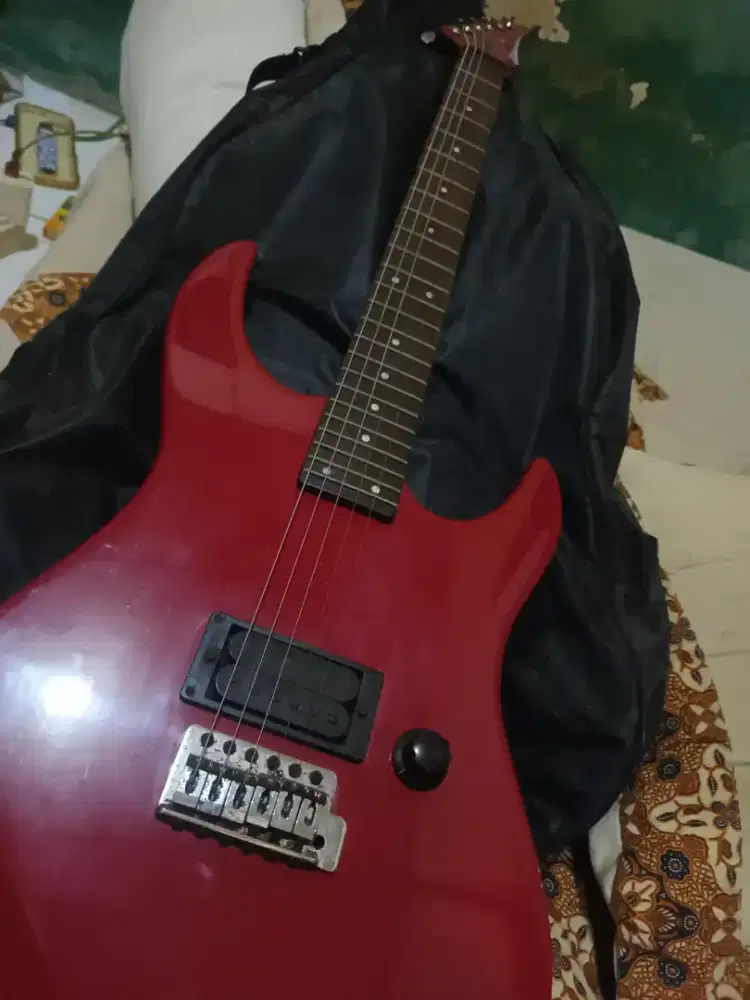 Gitar elektrik merk yamaha