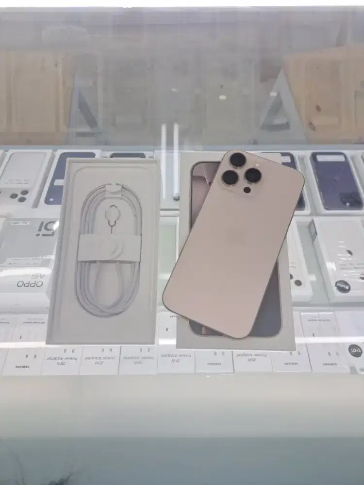 IPhone 16 Pro Max 256GB Desert Beacukai Garansi ON Mulus Like New Nego