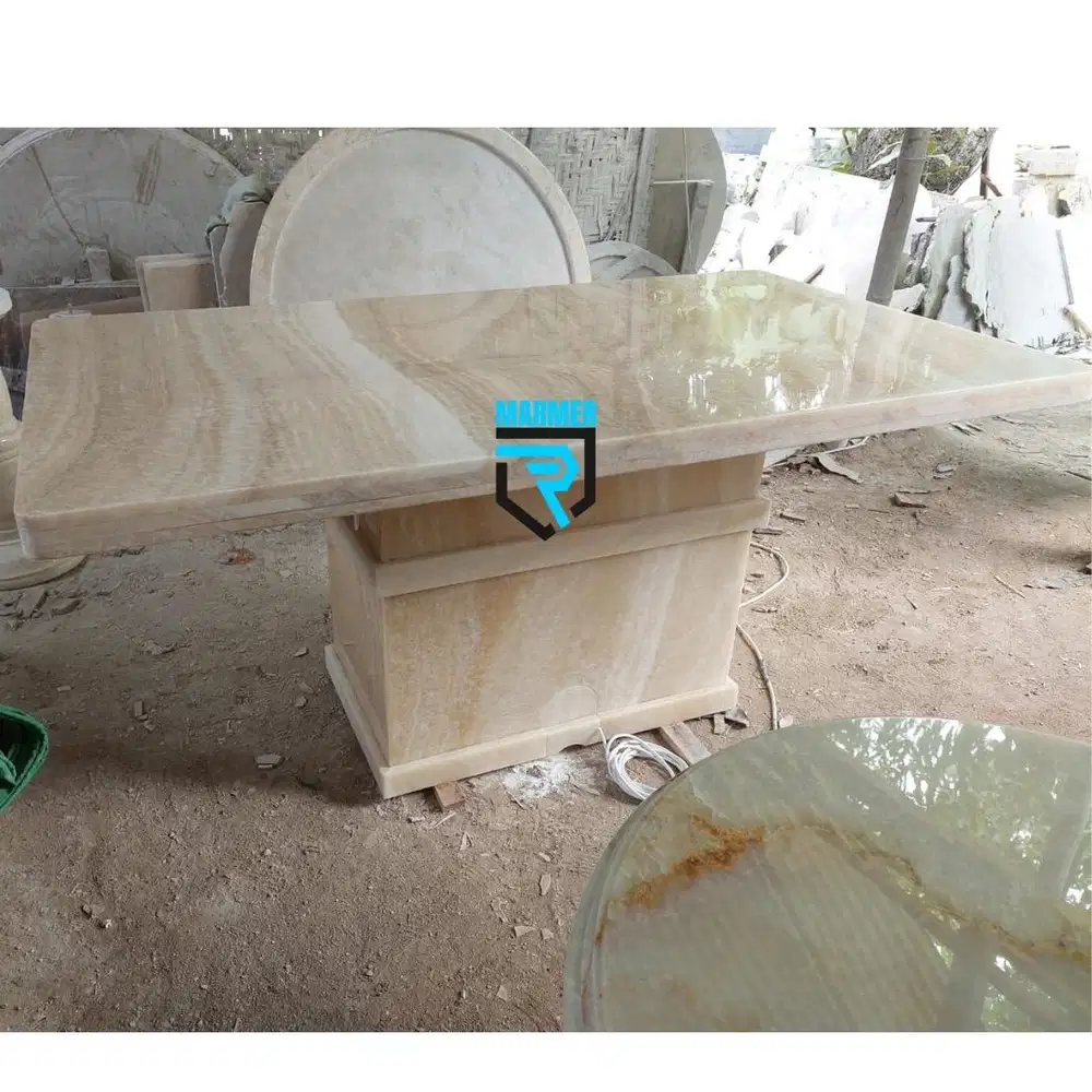 Meja makan kaki kotak kubus batu onix motif alur glossy