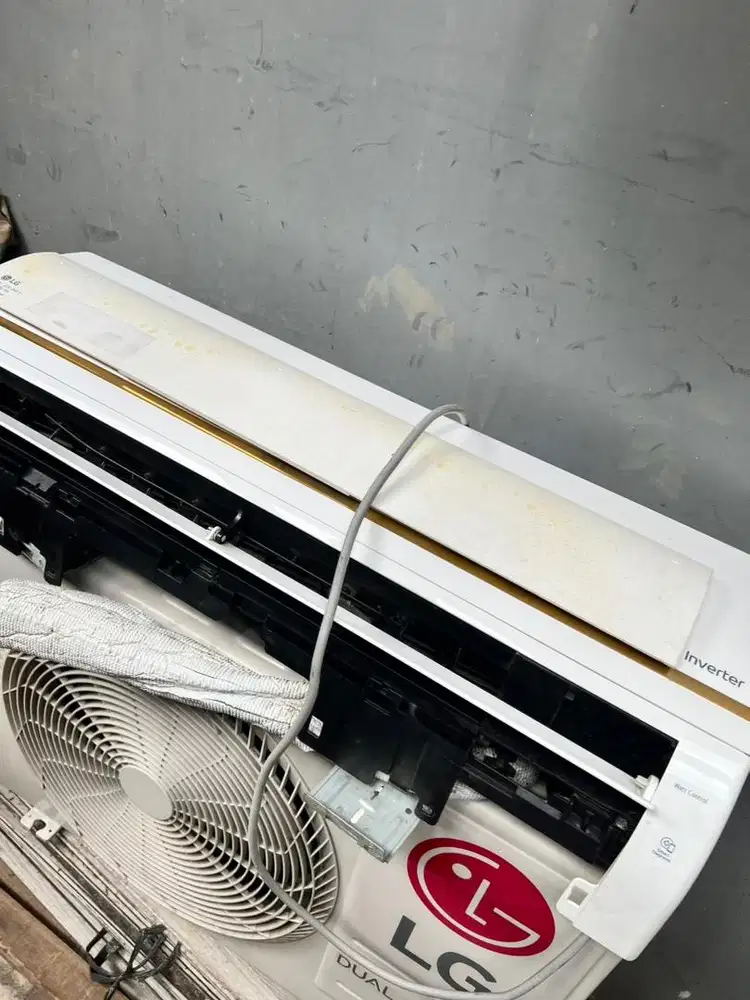 AC LG Inverter 1 pk seri gold (pemakaian pribadi)