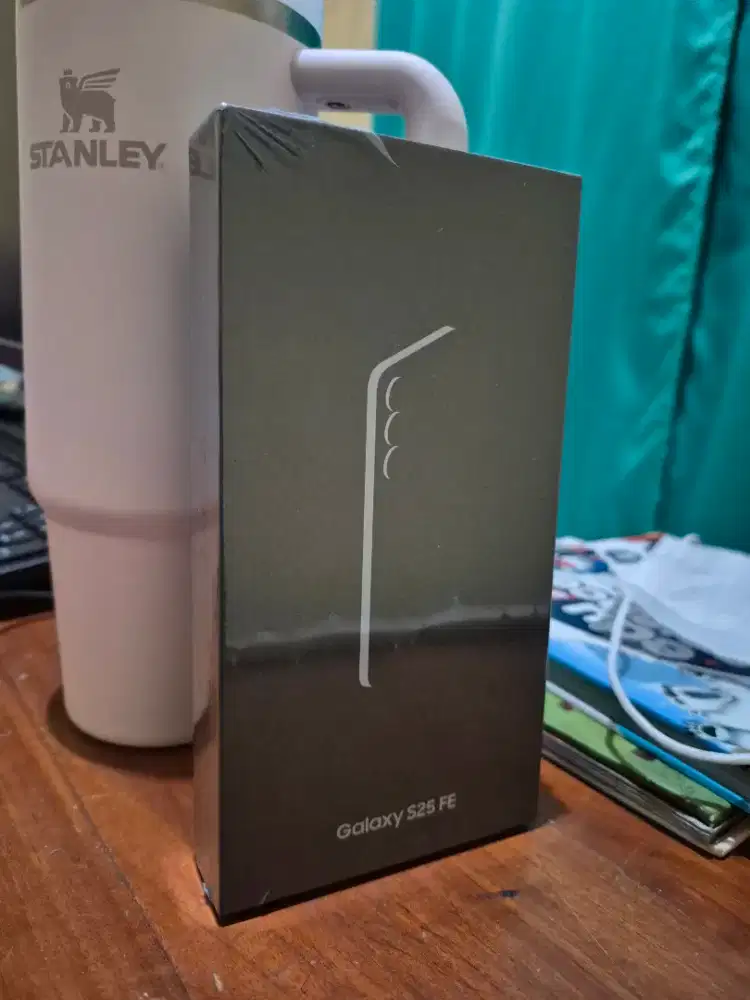 Samsung S25 FE 8/256GB white