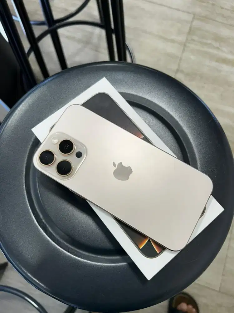 iPhone 16 pro max 512gb Ibox  Face id on 15 april 2026