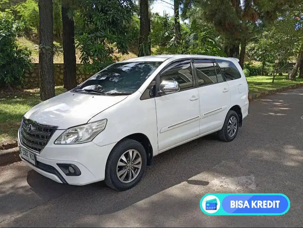 Toyota Innova Diesel G A/T 2015 cash