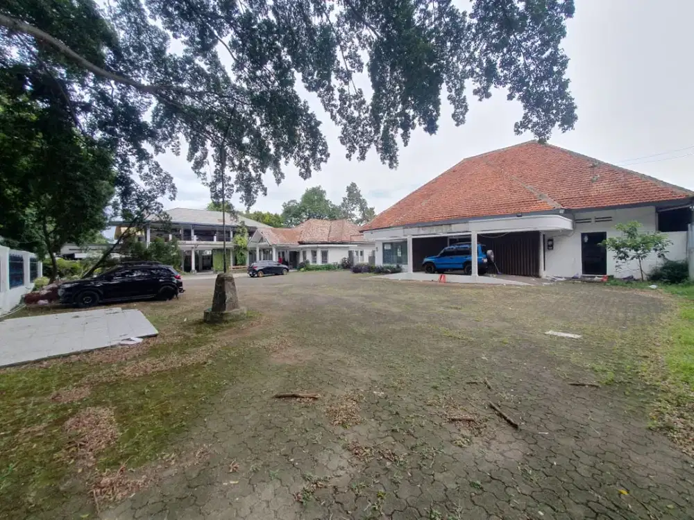 Tanah dan Bangunan Komersil di Pusat Kota Bogor Luas 2627m2