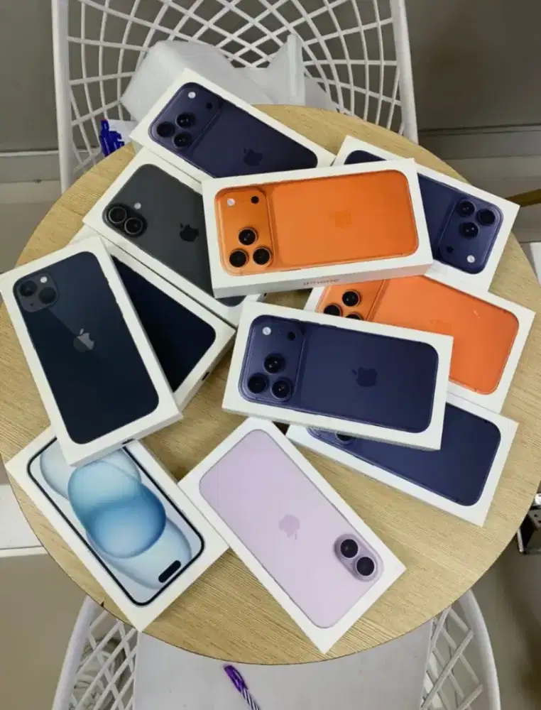 Apple iPhone 13, 15, 16, 17 Series