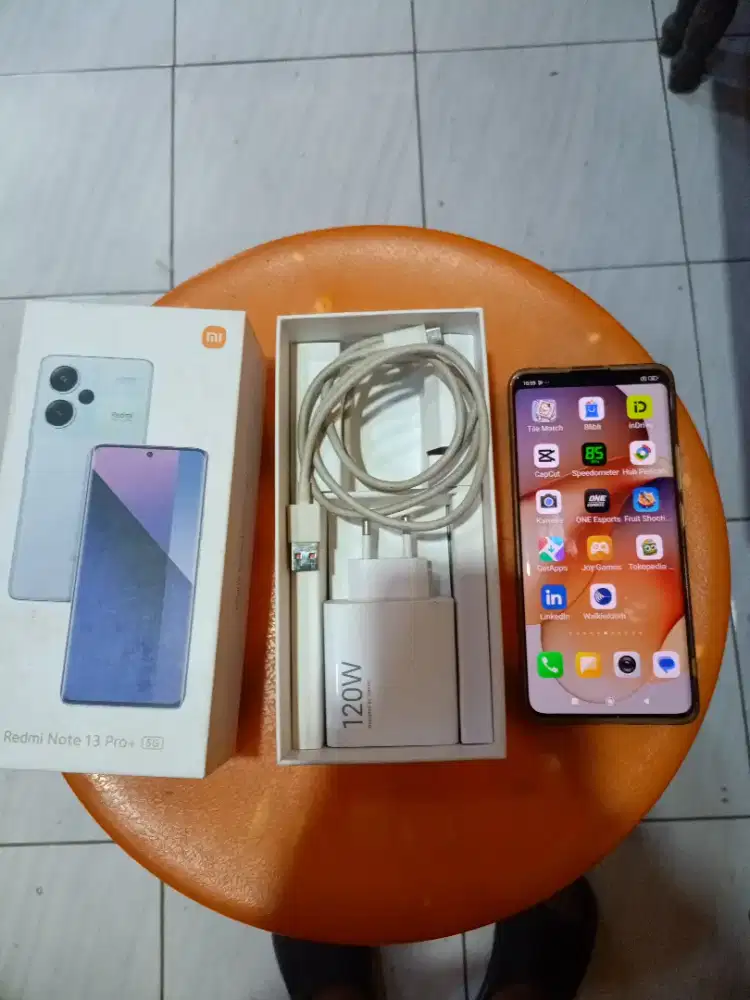 Handphone Xiaomi normal dan komplit