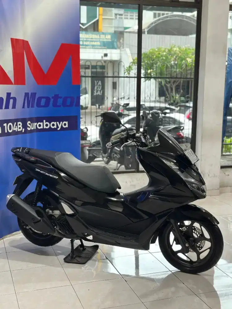 Honda Pcx Cbs 160cc Thn. 2023 Km 4Rb Anugerah Motor Pucang
