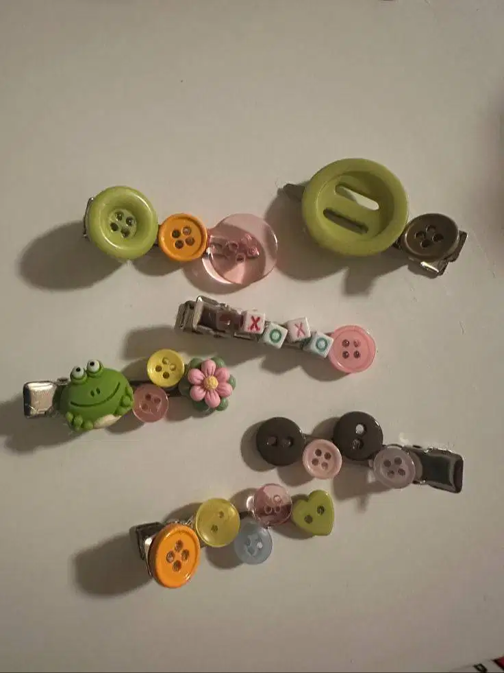 Jepitan Rambut Perempuan