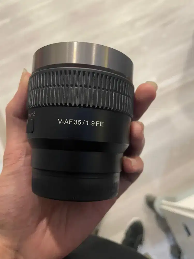 SAMYANG V-AF 35mm T/1.9