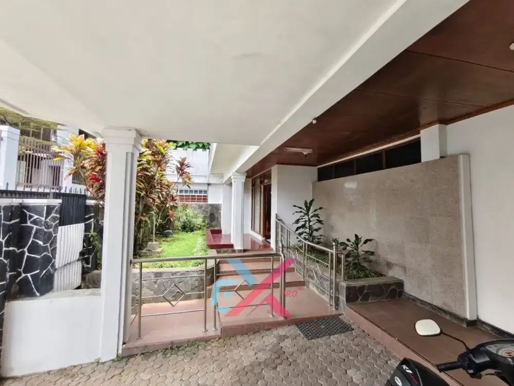 Rumah Strategis di Kawasan Elite Dekat Unpar ITB Ciumbuleuit Dago