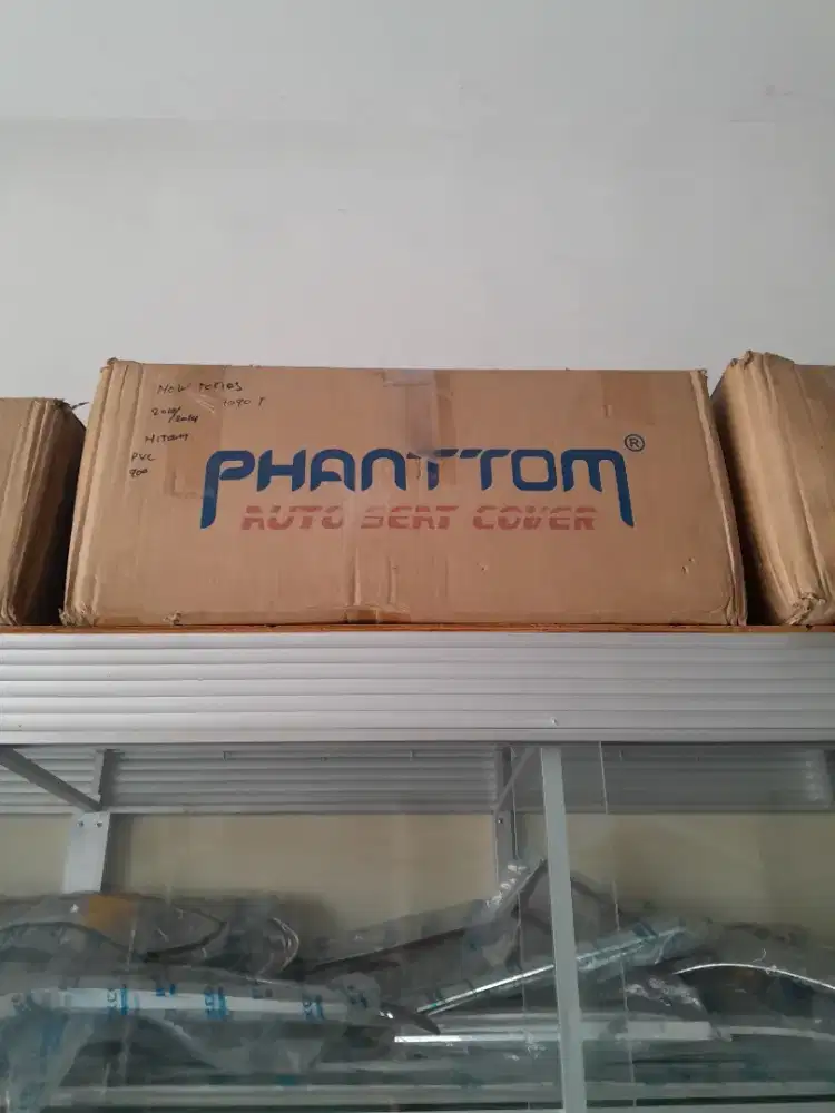 TOKO MAU TUTUP Sarung jok mobil merk phantom ada 5set