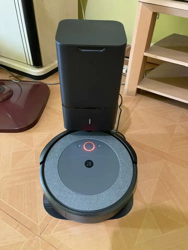 iRobot Roomba vacuum cleaner