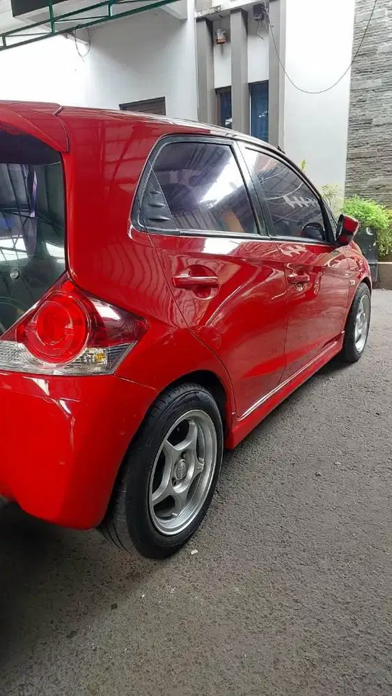 DP 5 JT Honda BRIO E Matic CVT 2016 Blossom Red Mulus
