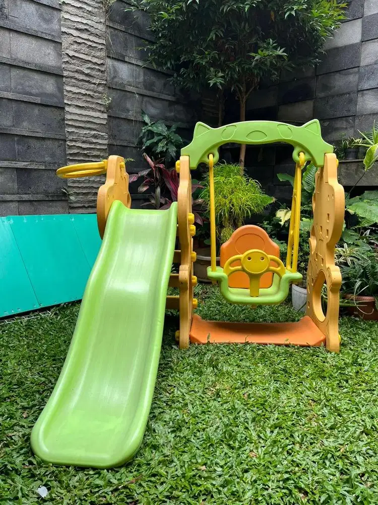 Mainan perosotan anak second mulus