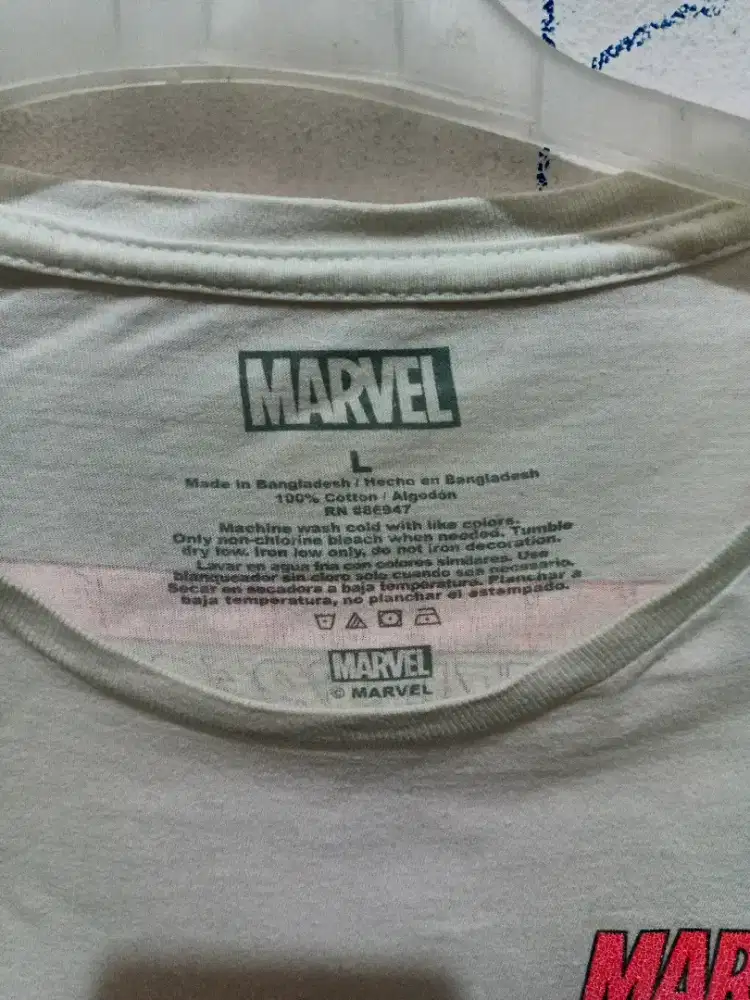 Kaos Marvel original
